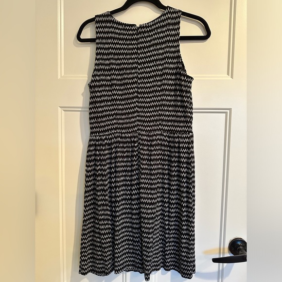 LOFT Dress - Picture 4 of 4